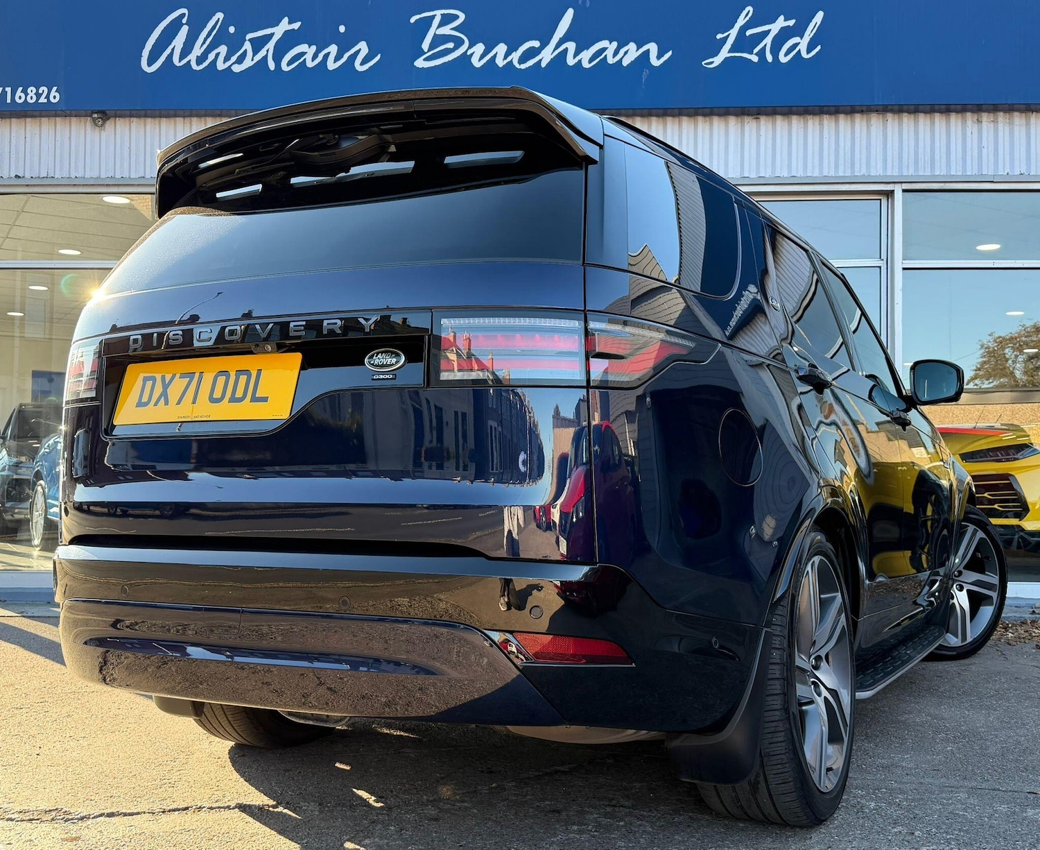 Used Land Rover Discovery 2021 for sale - 76647626: Photo 3