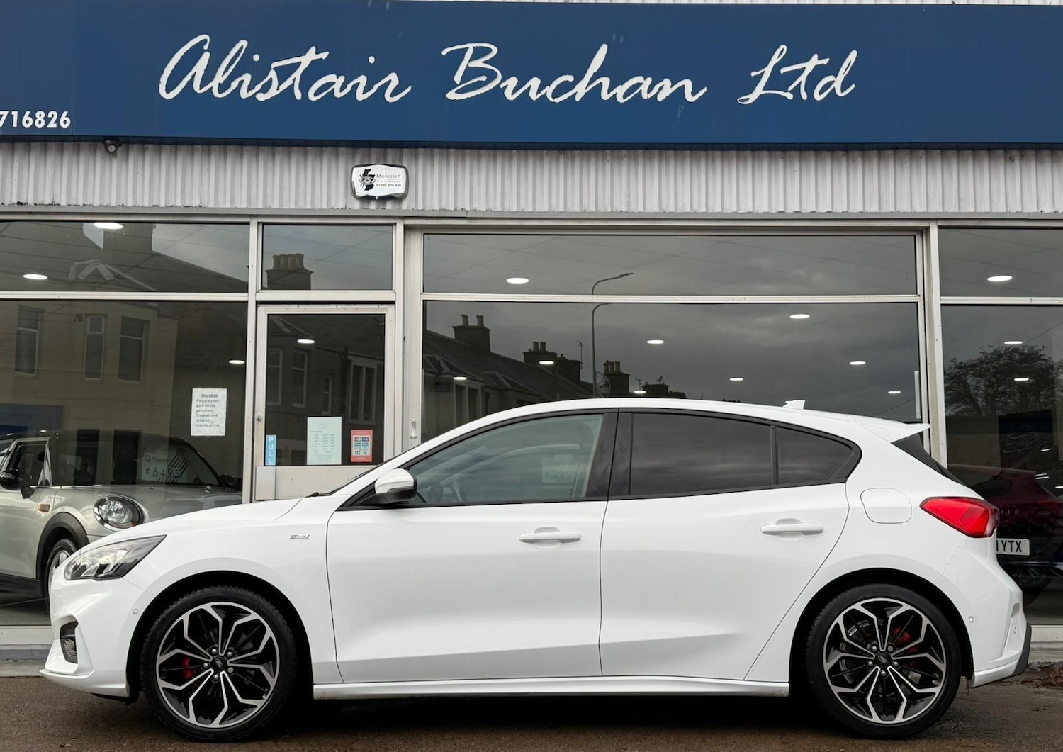 Used Ford Focus 2020 for sale - 76752503: Photo 2