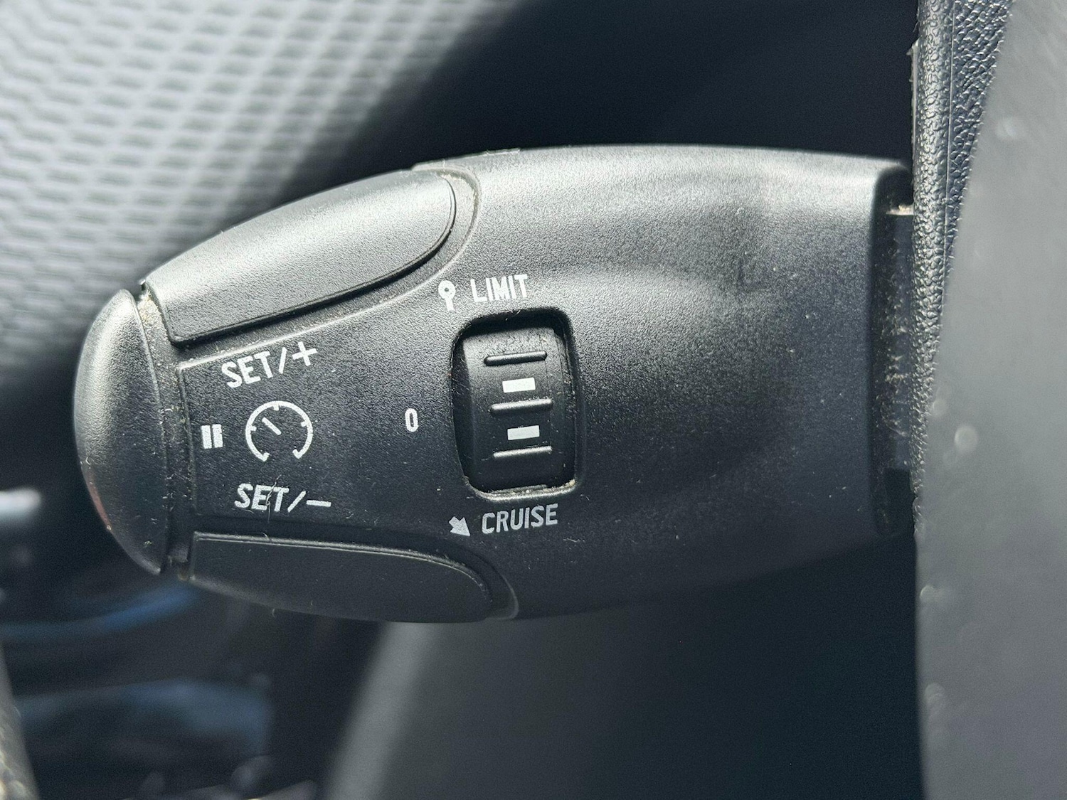 Used Peugeot 2008 2015 for sale - 77625007: Photo 15