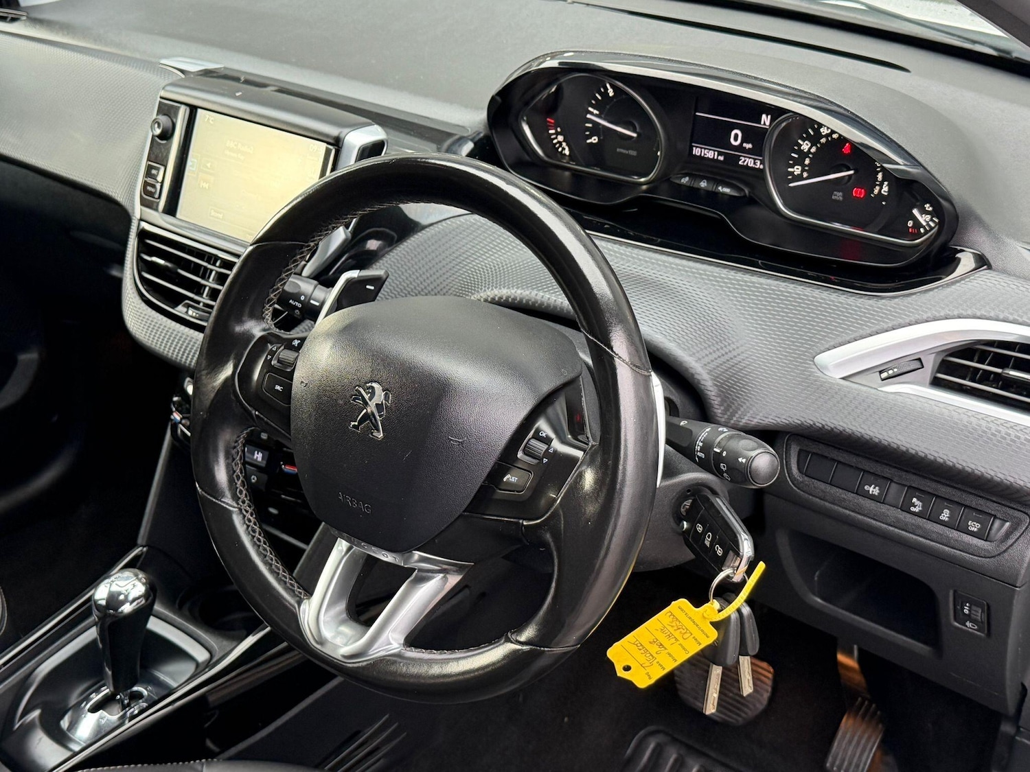 Used Peugeot 2008 2015 for sale - 77625007: Photo 24