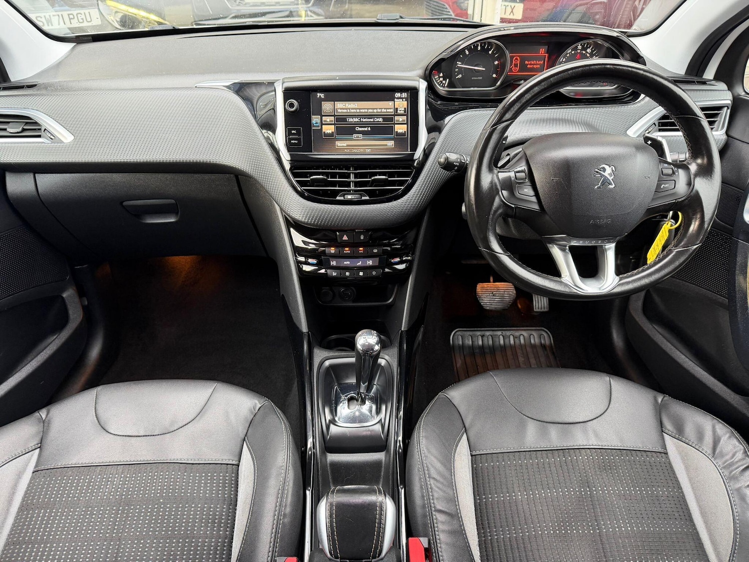 Used Peugeot 2008 2015 for sale - 77625007: Photo 7