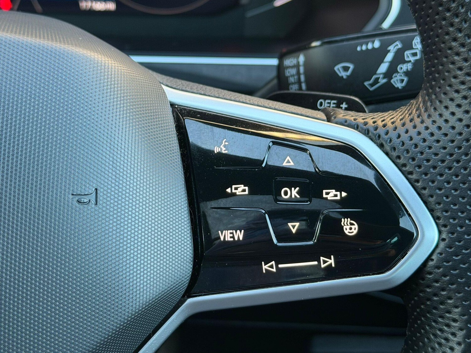 Used Volkswagen Tiguan for sale - 77823832: Photo 16