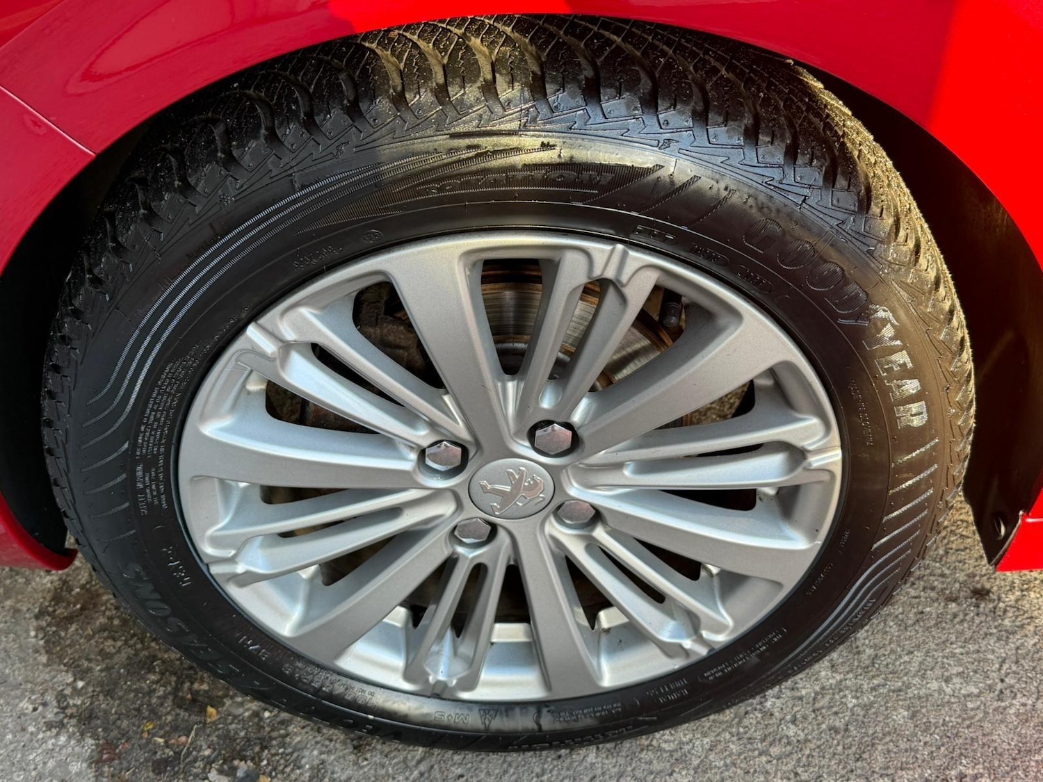 Used Peugeot 208 2017 for sale - 77268160: Photo 17