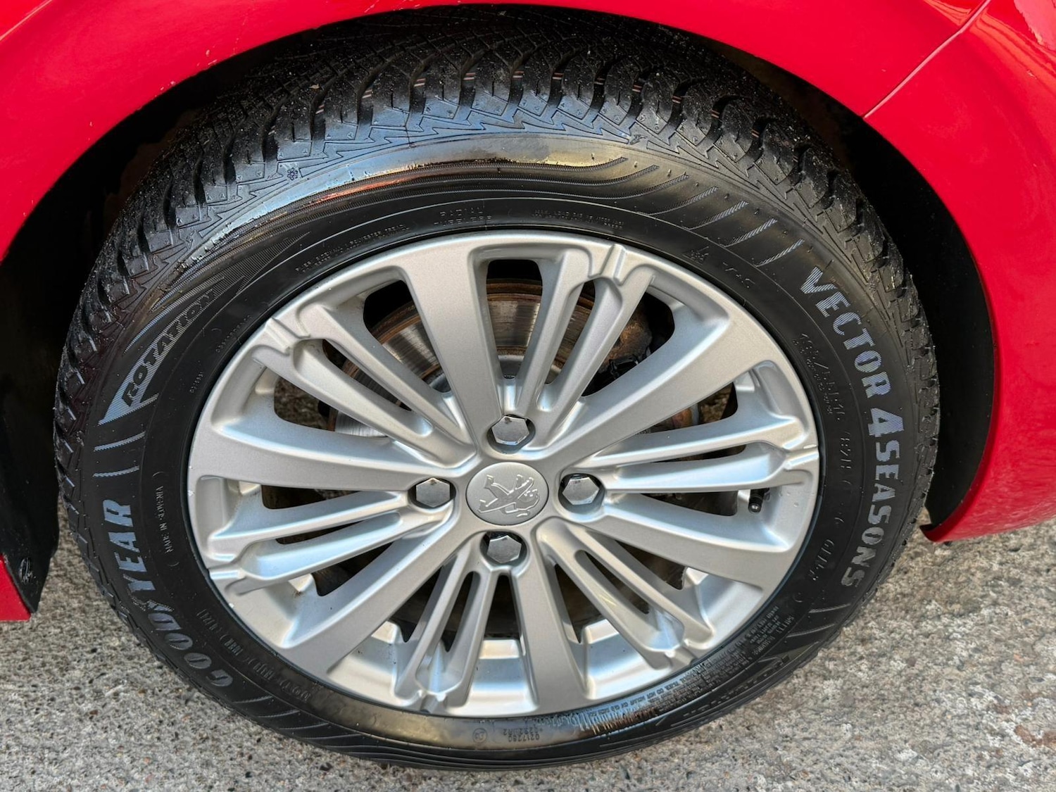 Used Peugeot 208 2017 for sale - 77268160: Photo 19