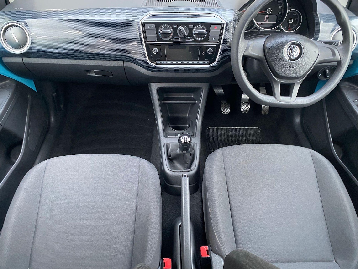 Used Volkswagen up! 2019 for sale - 76647459: Photo 3