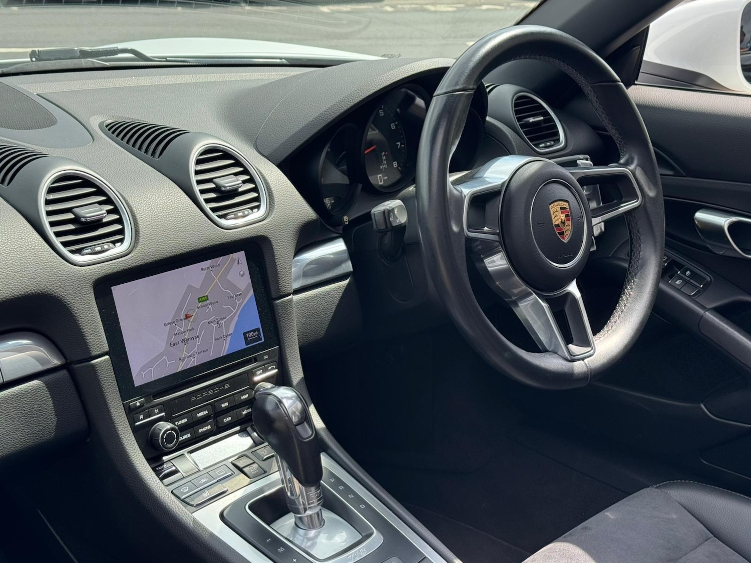 Used Porsche Boxster 2019 for sale - 76832792: Photo 10