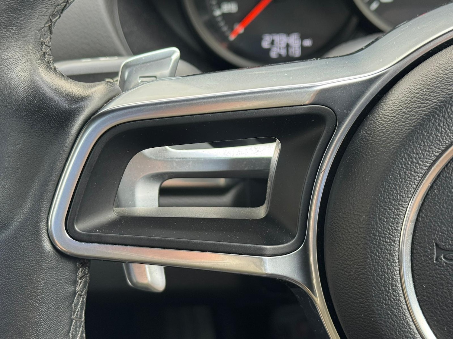 Used Porsche Boxster 2019 for sale - 76832792: Photo 16