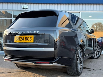 Used Land Rover Range Rover 2024 for sale - 77067051: Photo