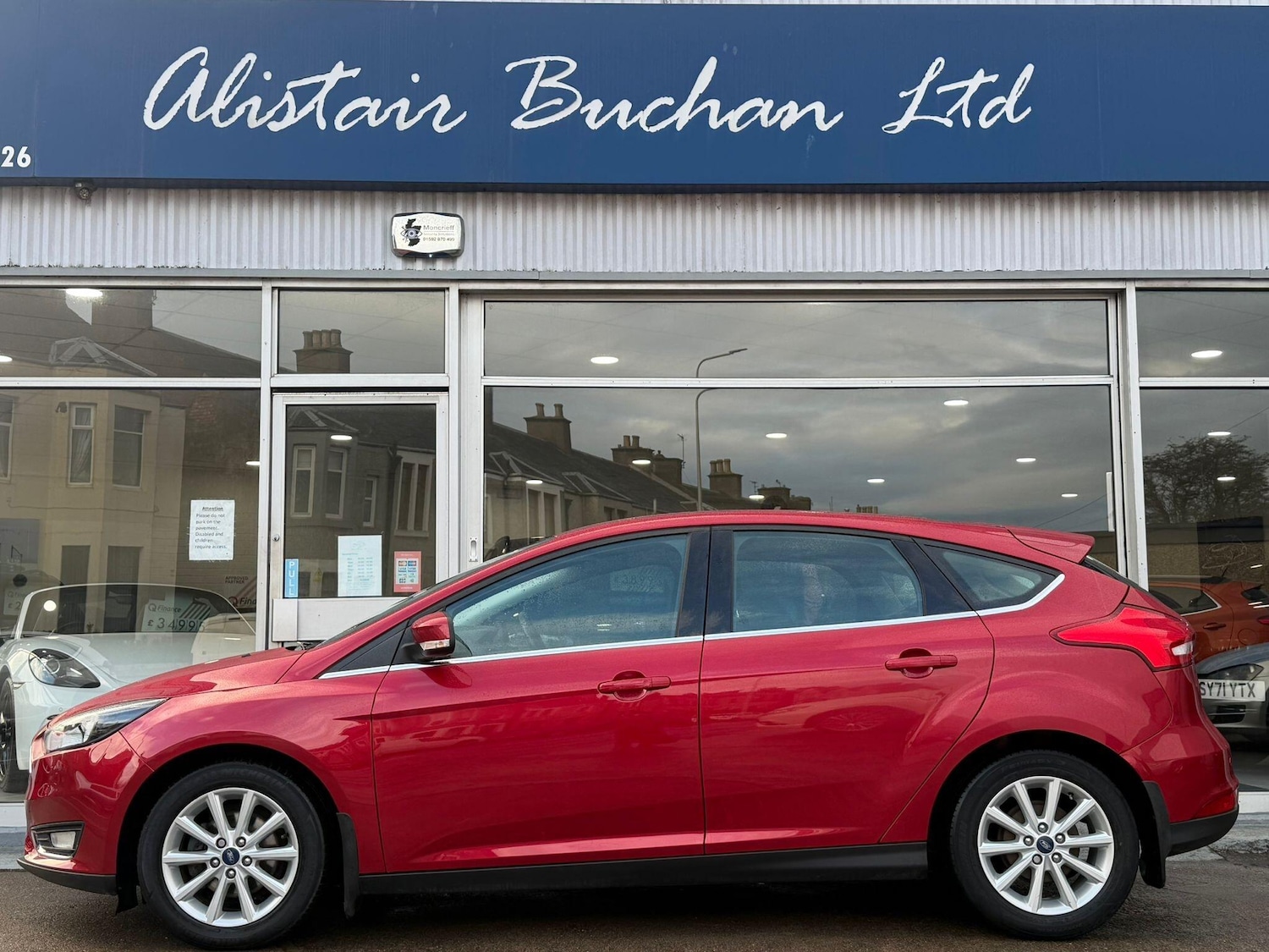 Used Ford Focus 2017 for sale - 77454909: Photo 2