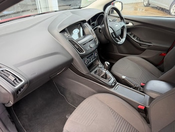 Used Ford Focus 2017 for sale - 77454909: Photo