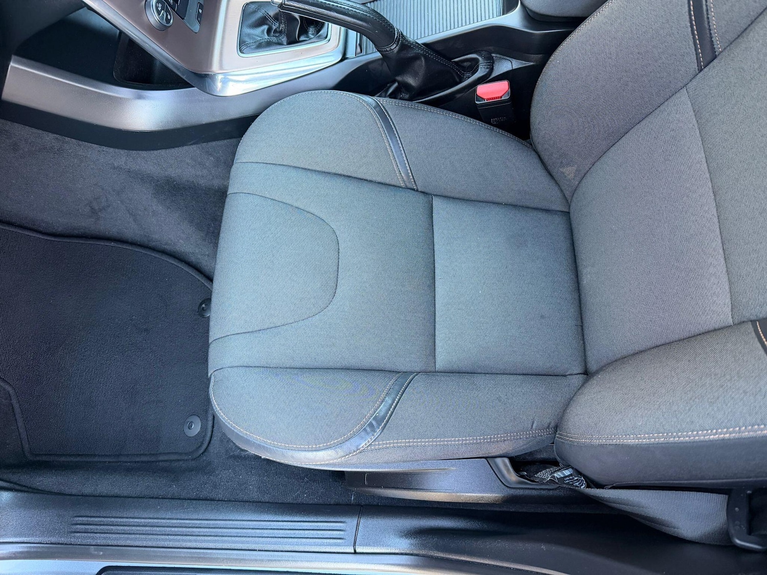 Used Volvo V40 2017 for sale - 76644604: Photo 29