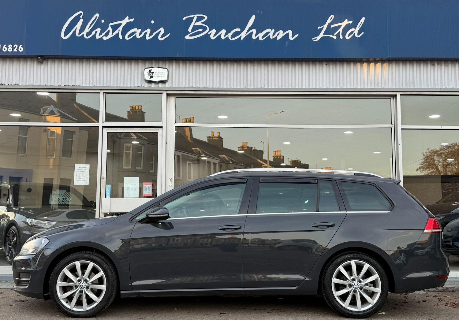 Used Volkswagen Golf 2014 for sale - 76647496: Photo 2