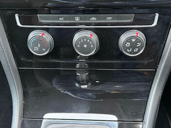 Used Volkswagen Golf 2014 for sale - 76647496: Photo