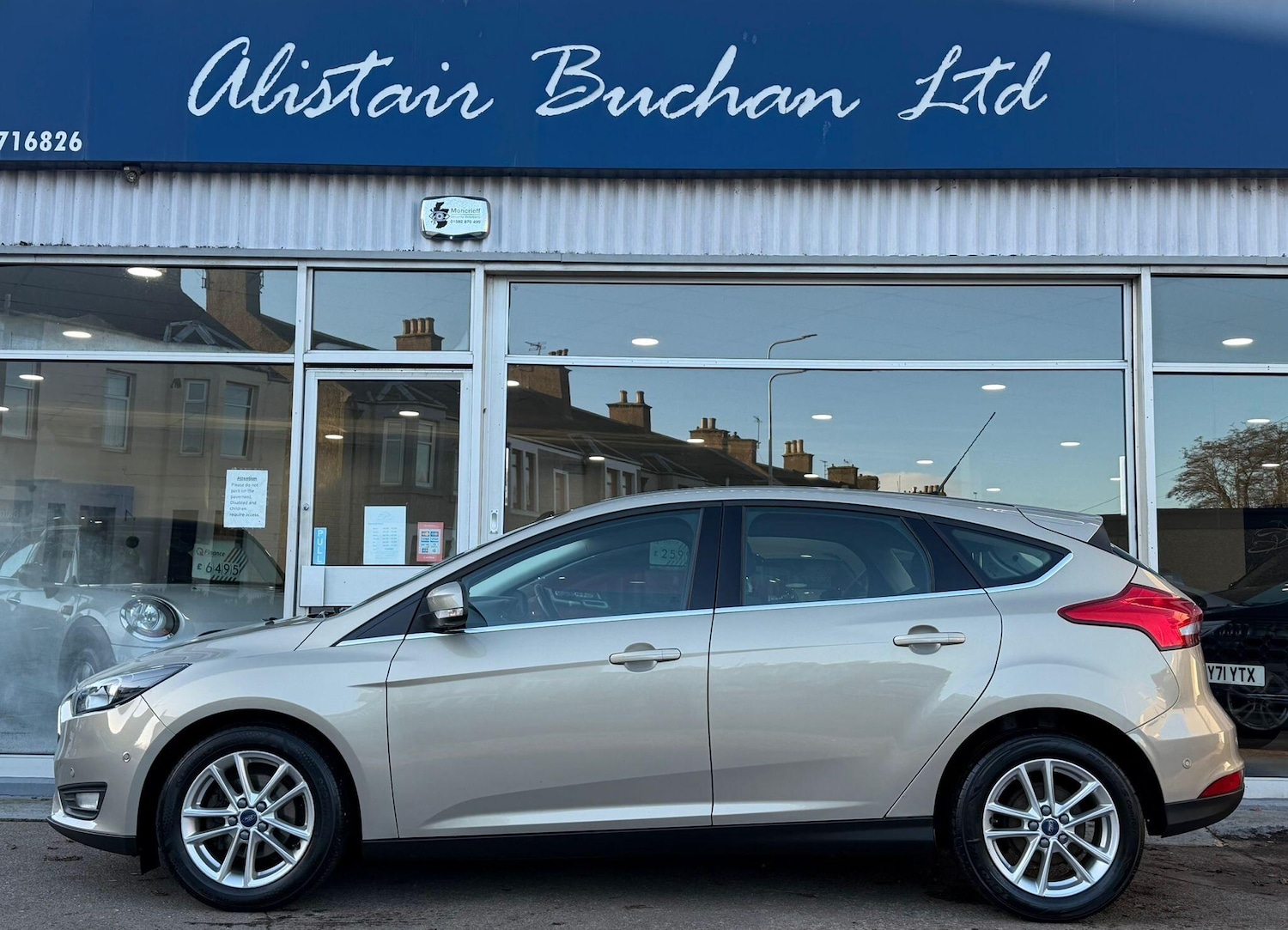 Used Ford Focus 2016 for sale - 76647481: Photo 2