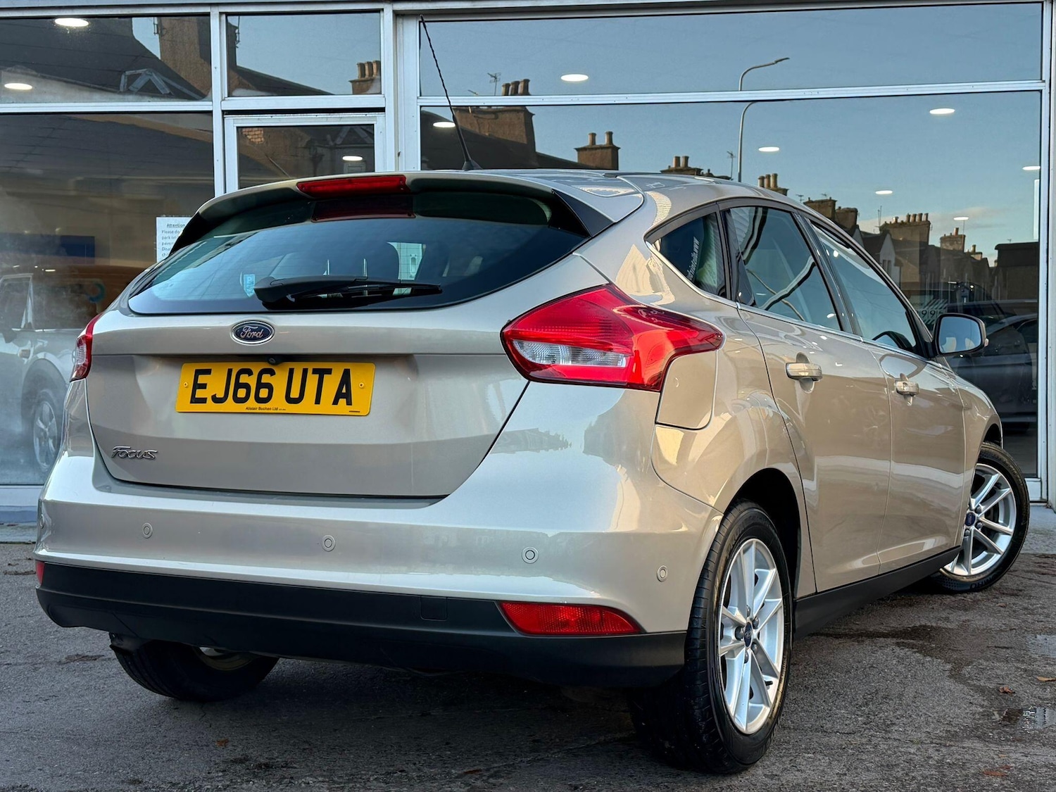 Used Ford Focus 2016 for sale - 76647481: Photo 3