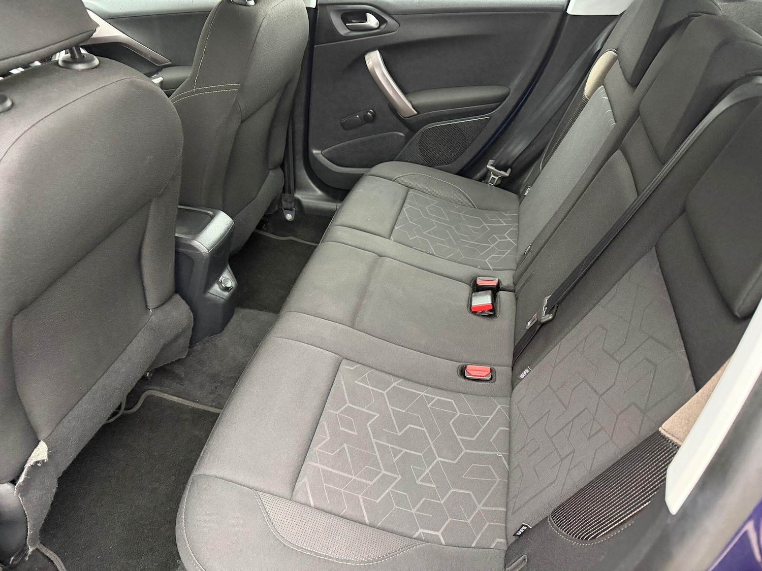 Used Peugeot 2008 2015 for sale - 76801859: Photo 10