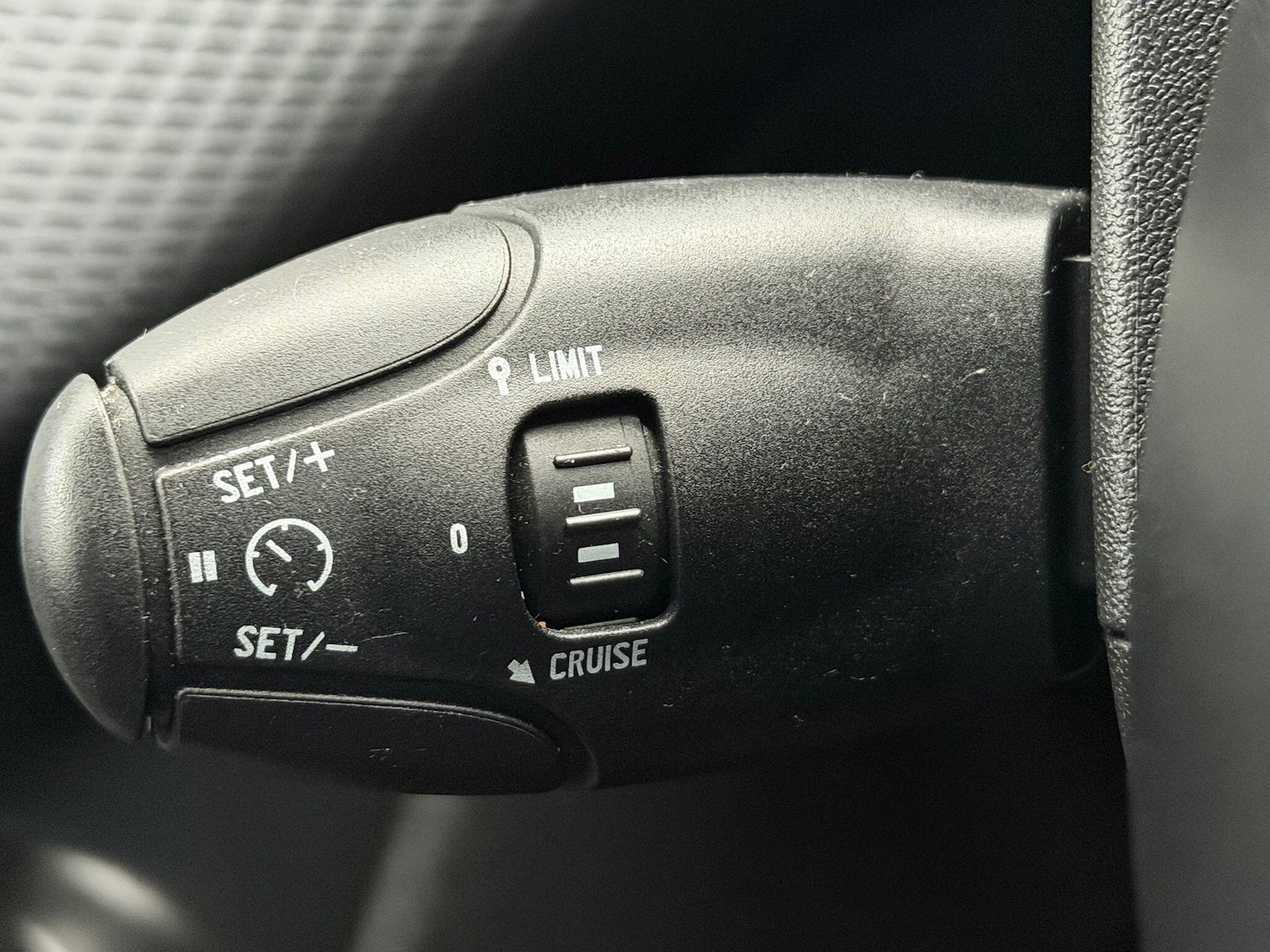 Used Peugeot 2008 2015 for sale - 76801859: Photo 14