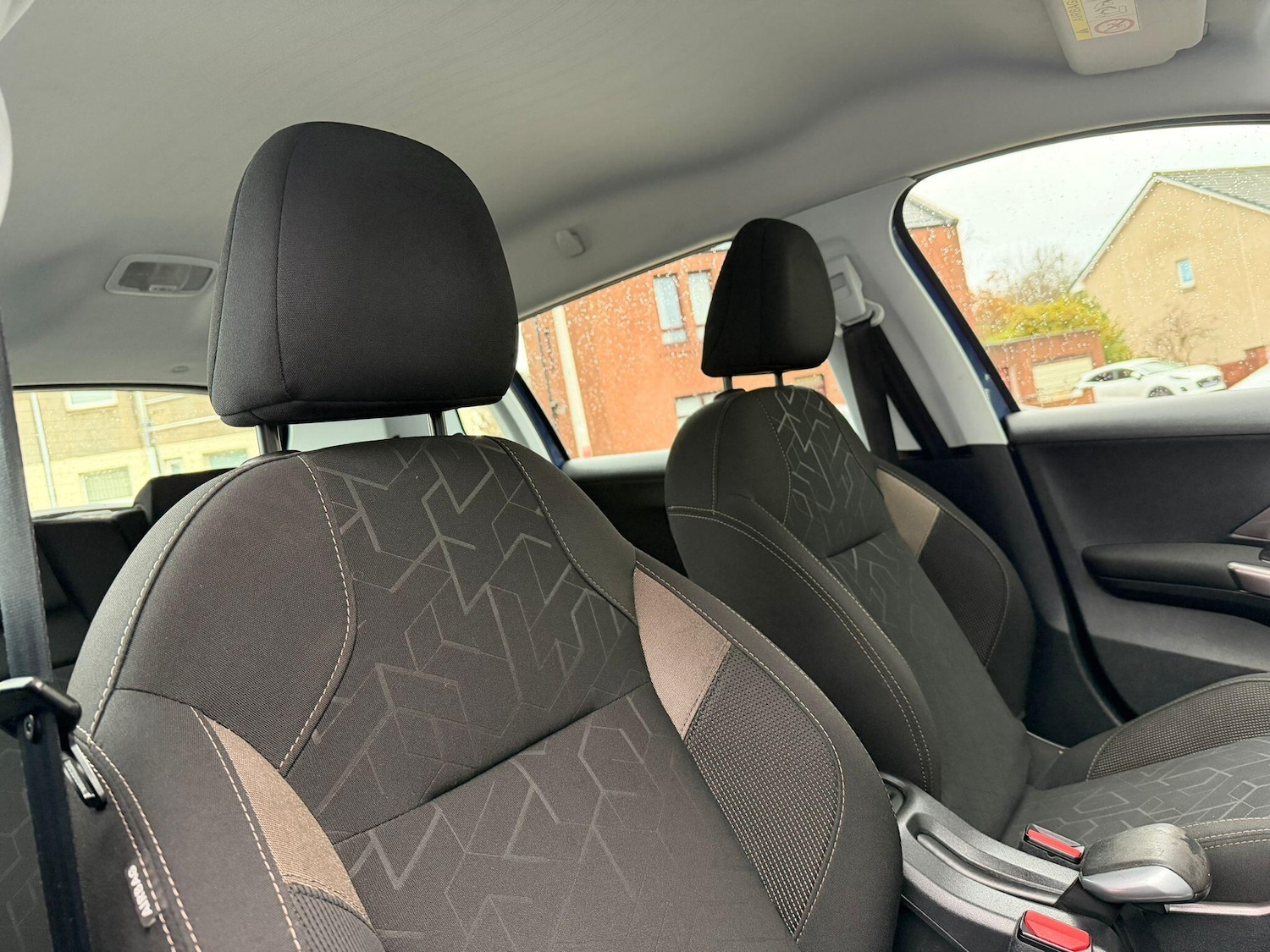 Used Peugeot 2008 2015 for sale - 76801859: Photo 8