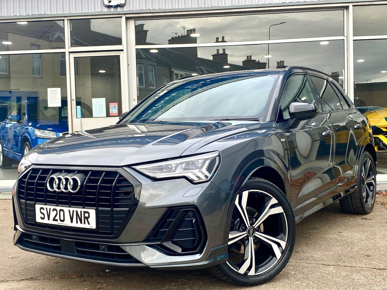 Used Audi Q3 2020 for sale - 76647515: Photo 1