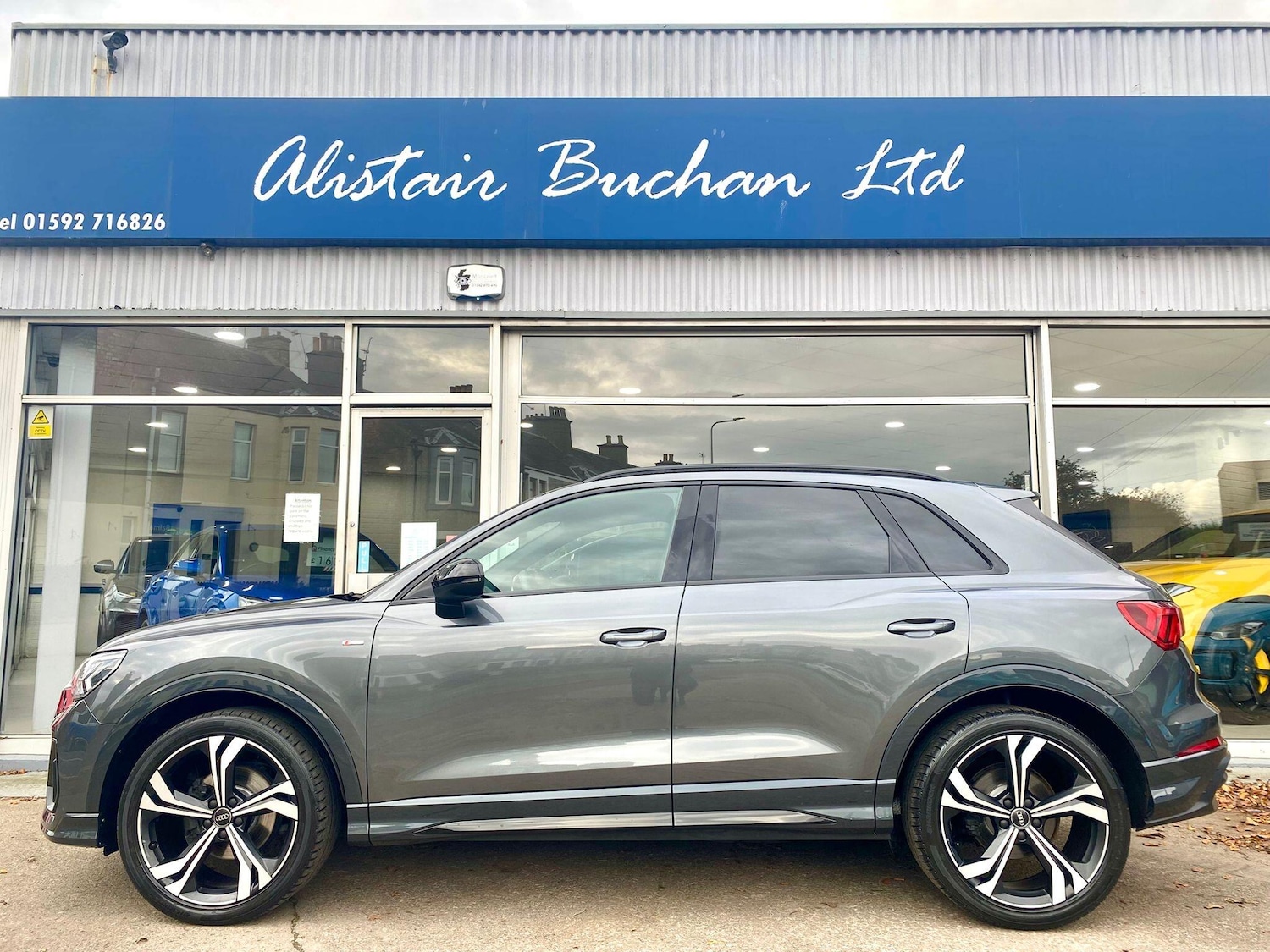 Used Audi Q3 2020 for sale - 76647515: Photo 2