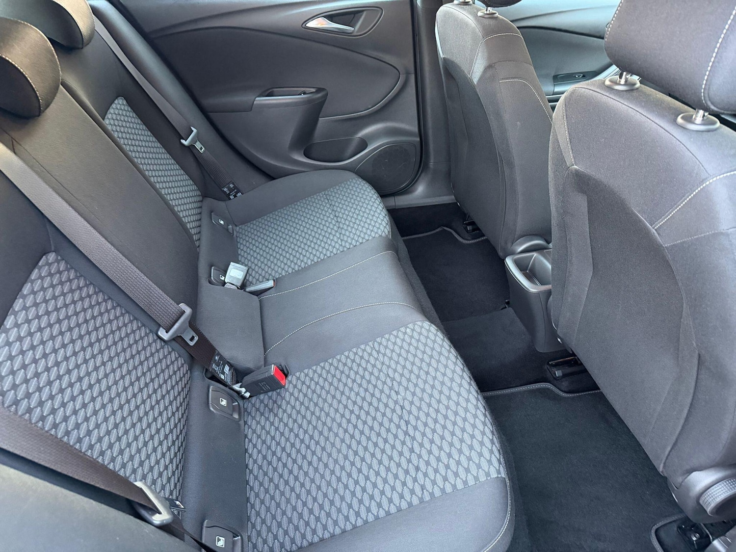 Used Vauxhall Astra 2016 for sale - 77016271: Photo 10