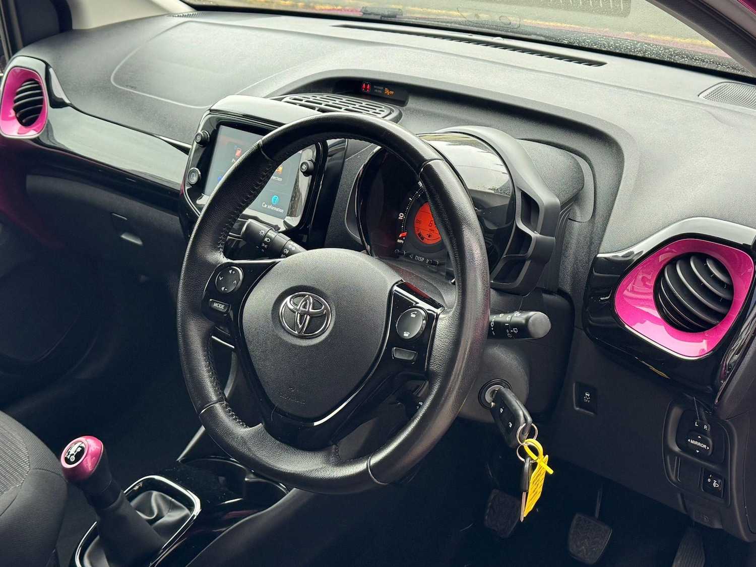 Used Toyota AYGO for sale - 76996640: Photo 20