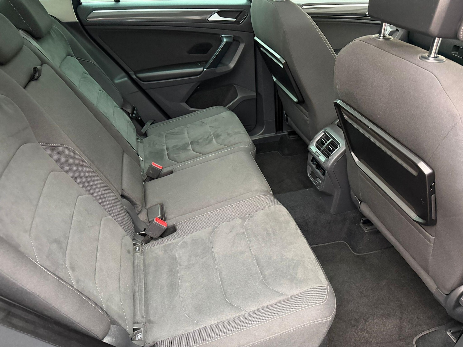 Used Volkswagen Tiguan for sale - 76887122: Photo 10