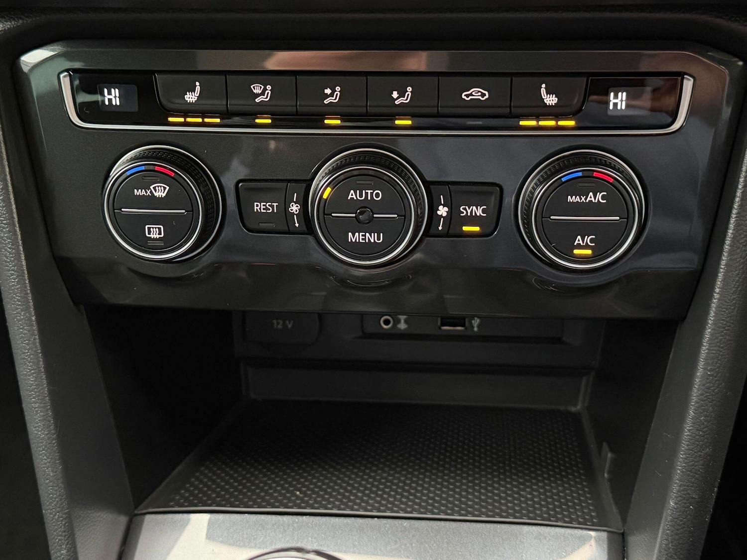 Used Volkswagen Tiguan for sale - 76887122: Photo 14