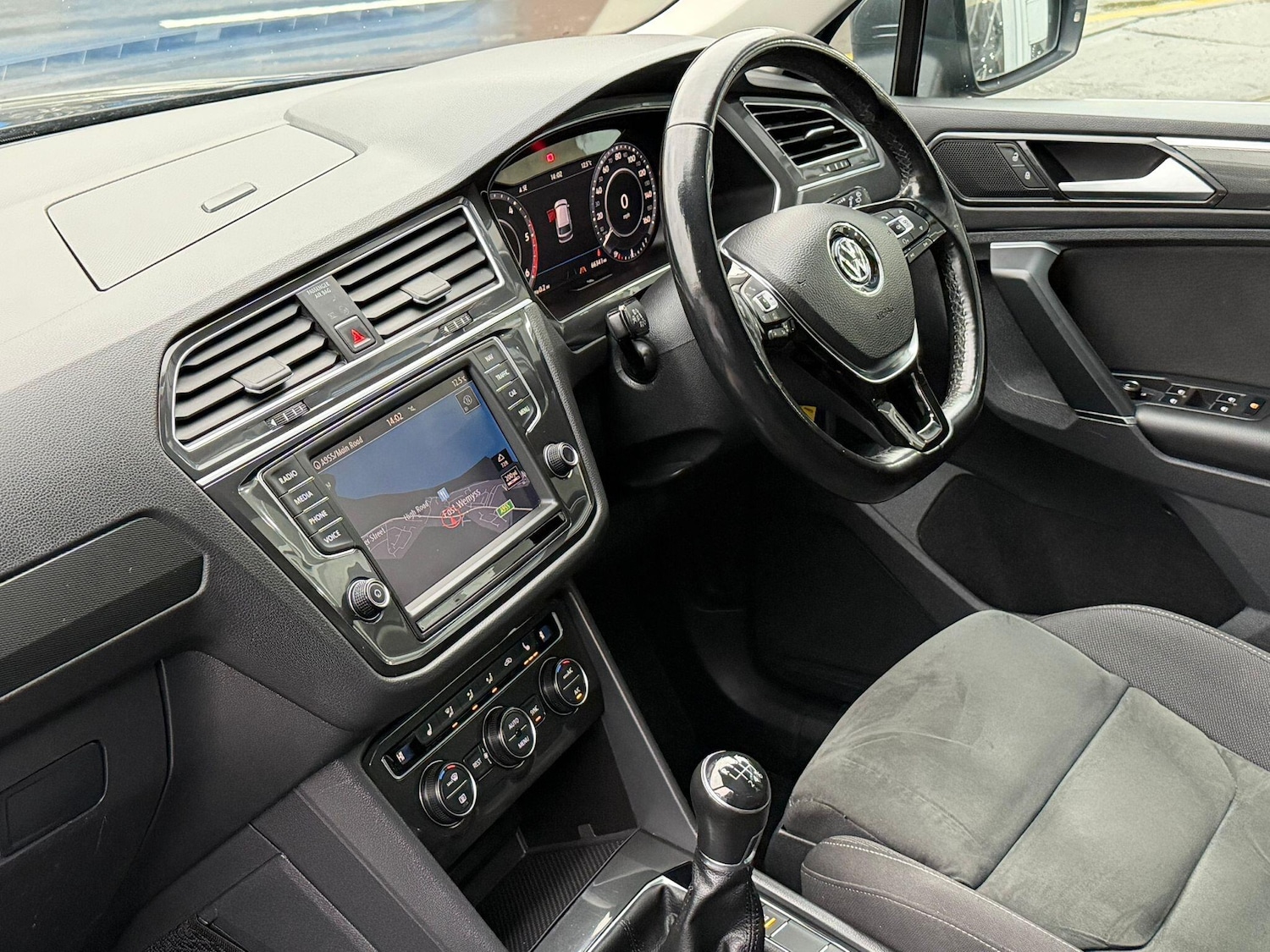 Used Volkswagen Tiguan for sale - 76887122: Photo 6