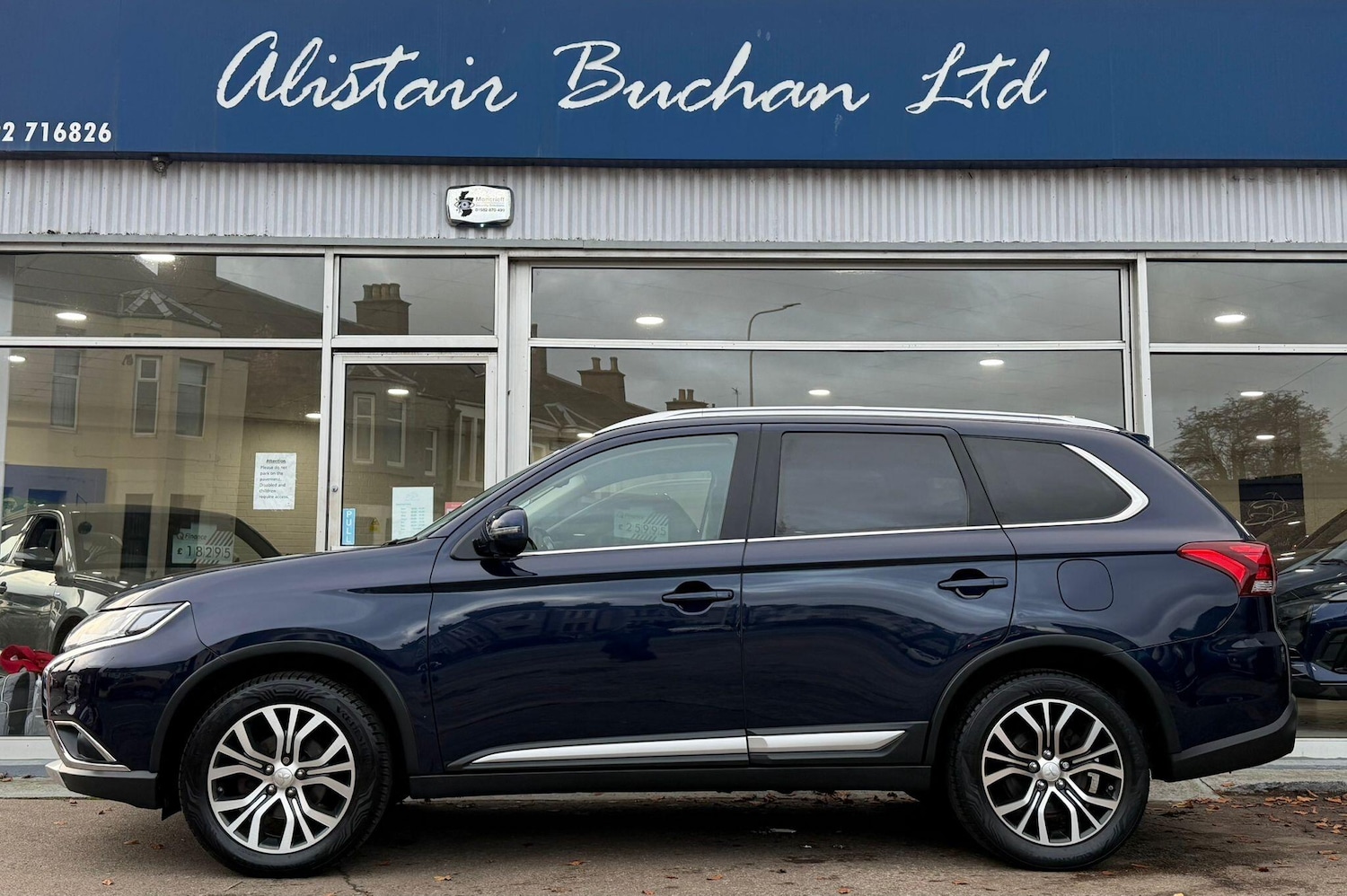 Used Mitsubishi Outlander 2018 for sale - 76647548: Photo 2