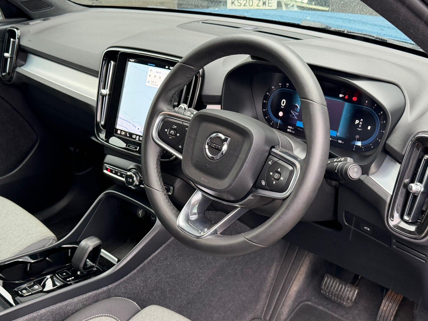 Used Volvo XC40 2023 for sale - 77839501: Photo 25