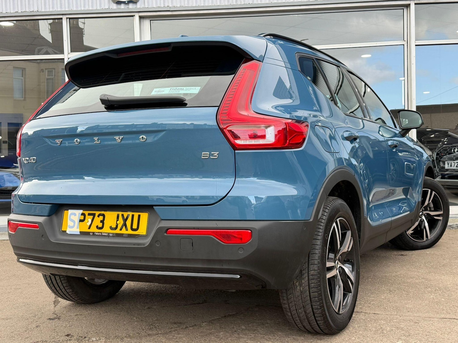 Used Volvo XC40 2023 for sale - 77839501: Photo 3