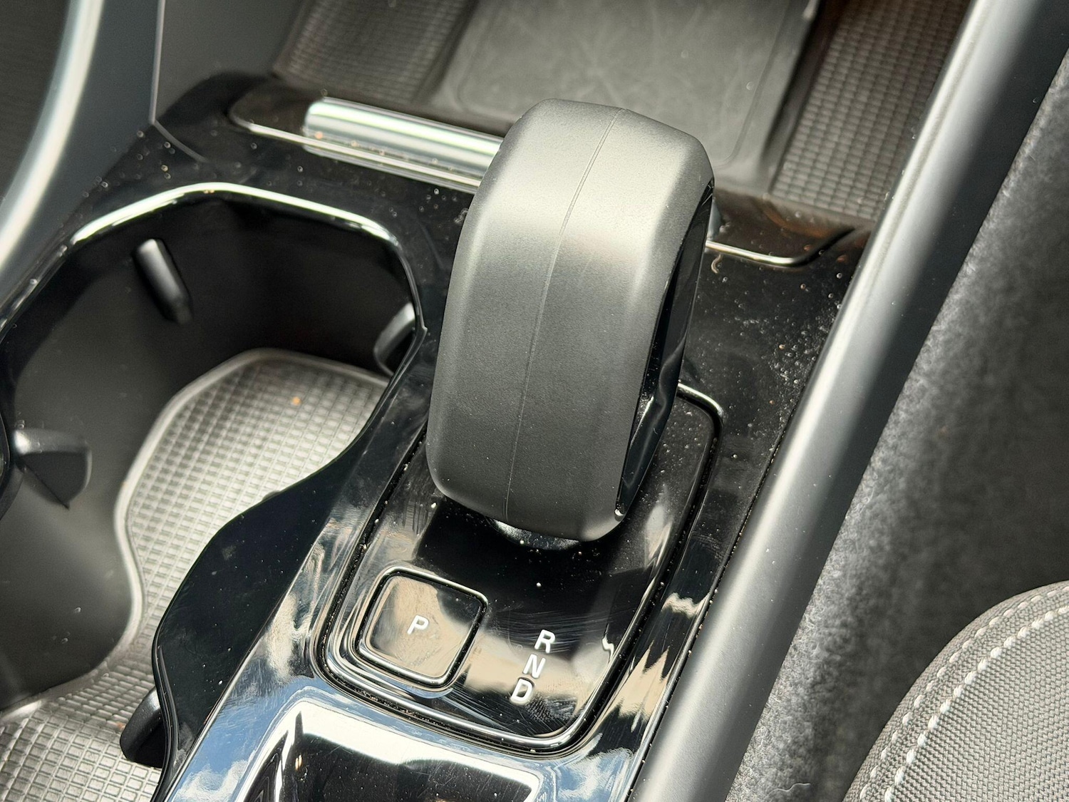 Used Volvo XC40 2023 for sale - 77839501: Photo 4