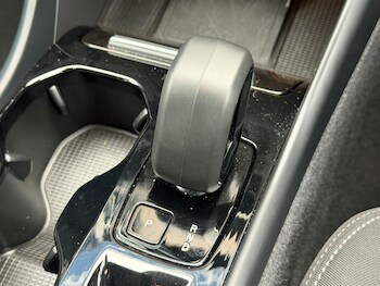 Used Volvo XC40 2023 for sale - 77839501: Photo