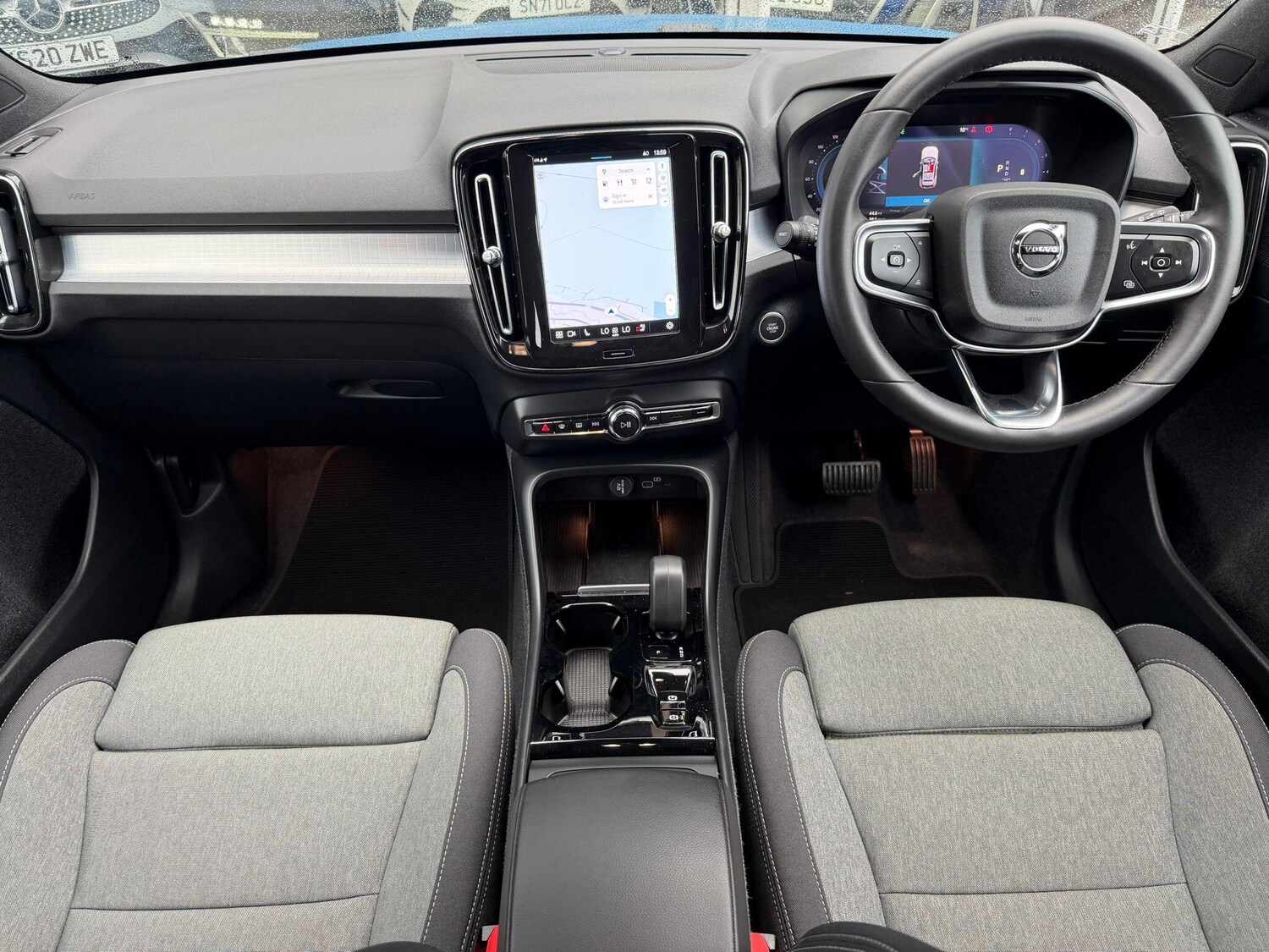 Used Volvo XC40 2023 for sale - 77839501: Photo 7