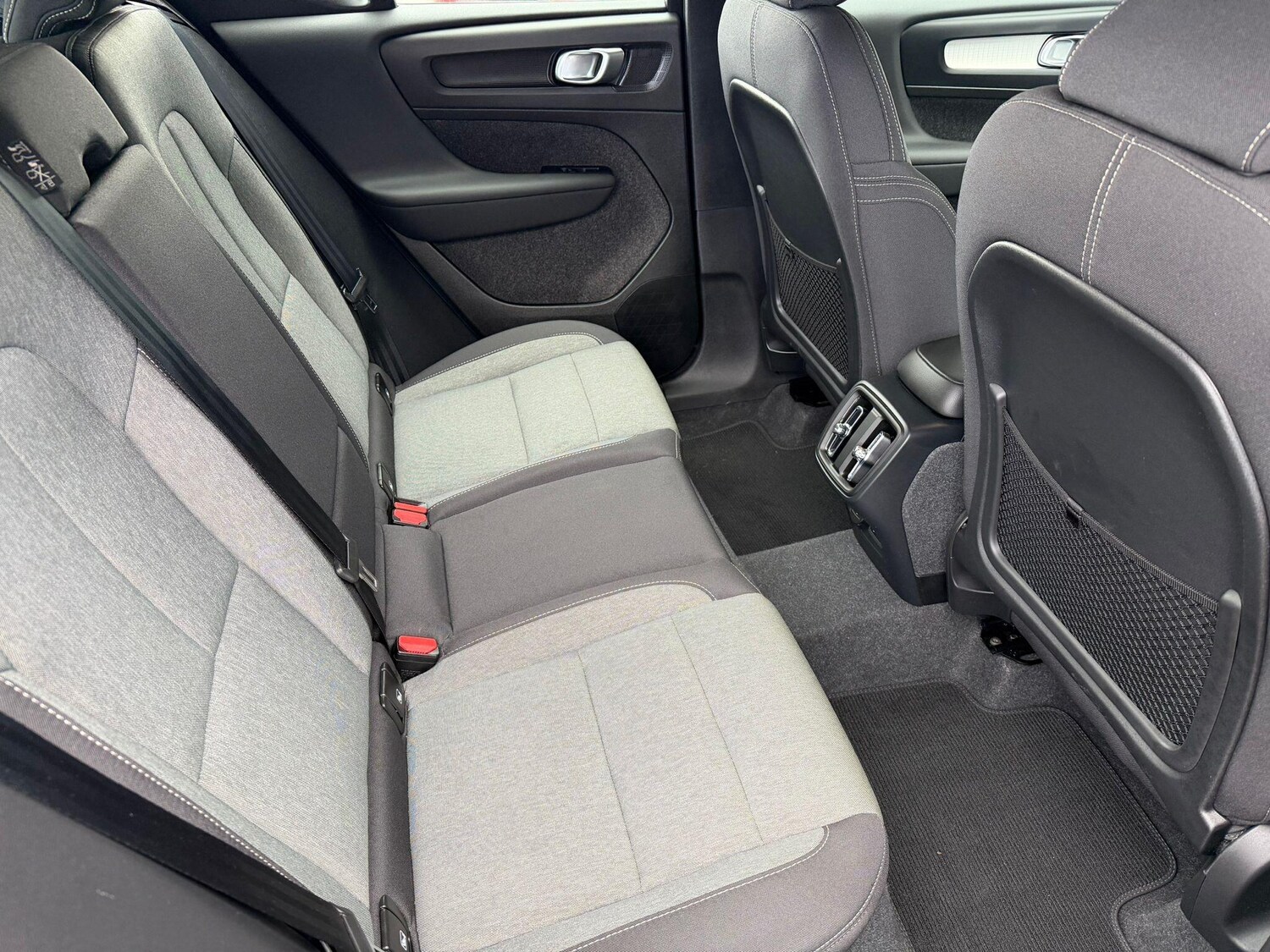 Used Volvo XC40 2023 for sale - 77839501: Photo 9