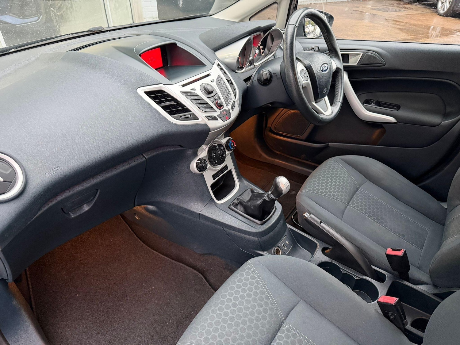 Used Ford Fiesta 2012 for sale - 77395987: Photo 4