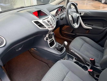 Used Ford Fiesta 2012 for sale - 77395987: Photo