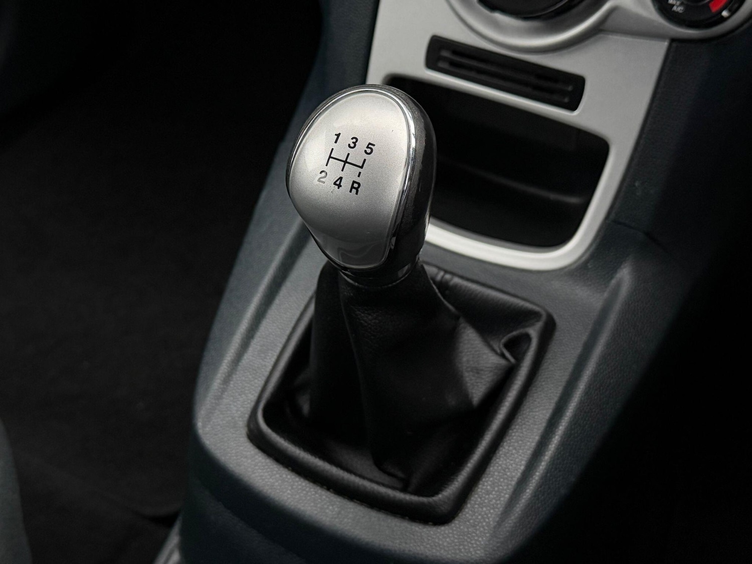 Used Ford Fiesta 2012 for sale - 77395987: Photo 6