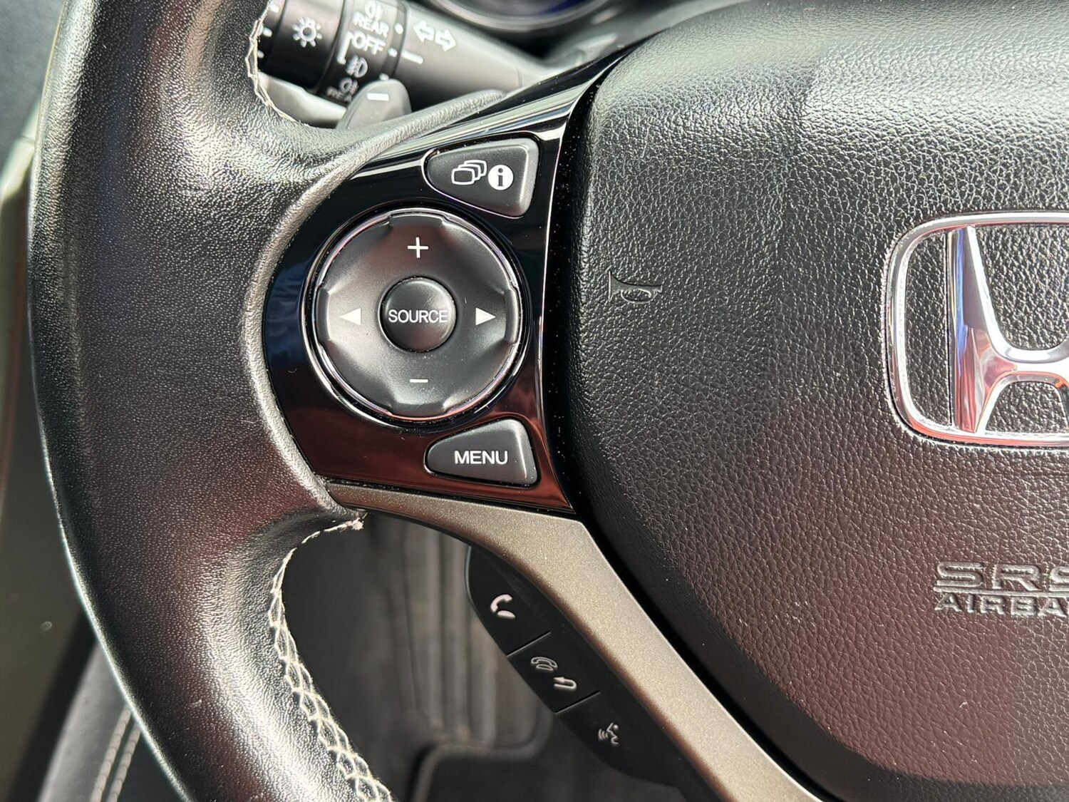 Used Honda Civic 2016 for sale - 76647586: Photo 12