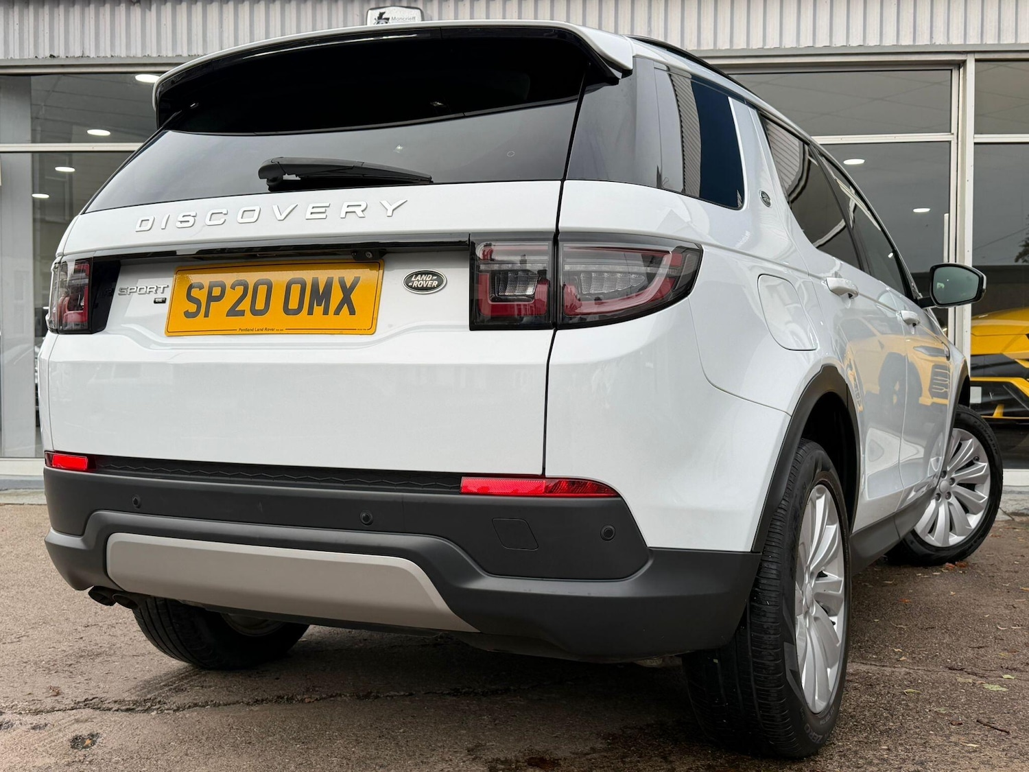 Used Land Rover Discovery Sport 2020 for sale - 76992170: Photo 3