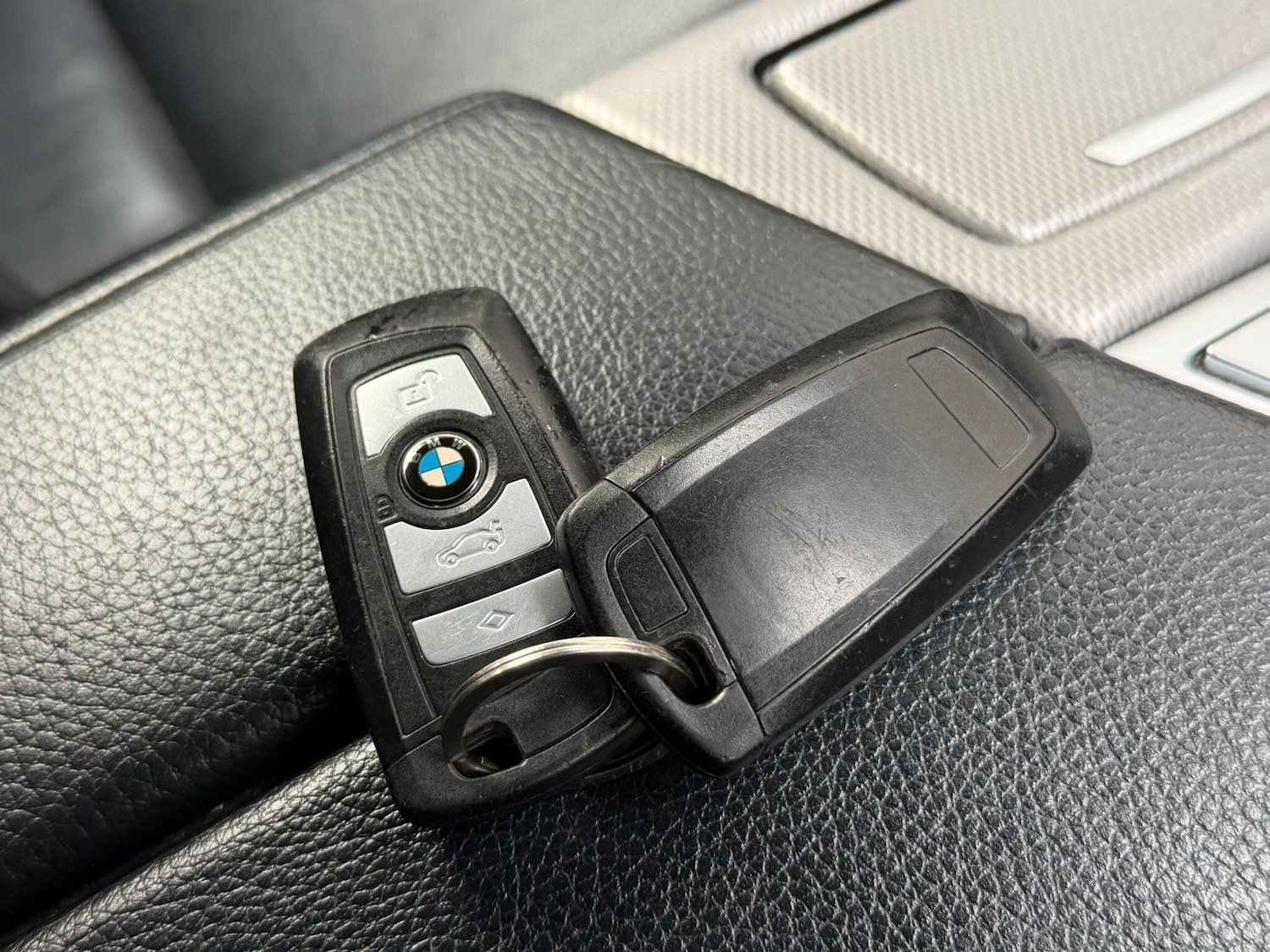 Used BMW 5 Series 2014 for sale - 76850001: Photo 12