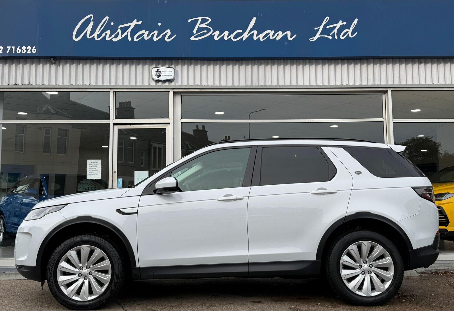 Used Land Rover Discovery Sport 2020 for sale - 76647613: Photo 2