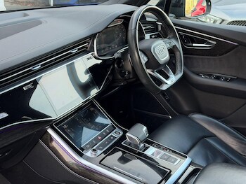 Used Audi Q7 2022 for sale - 77683421: Photo