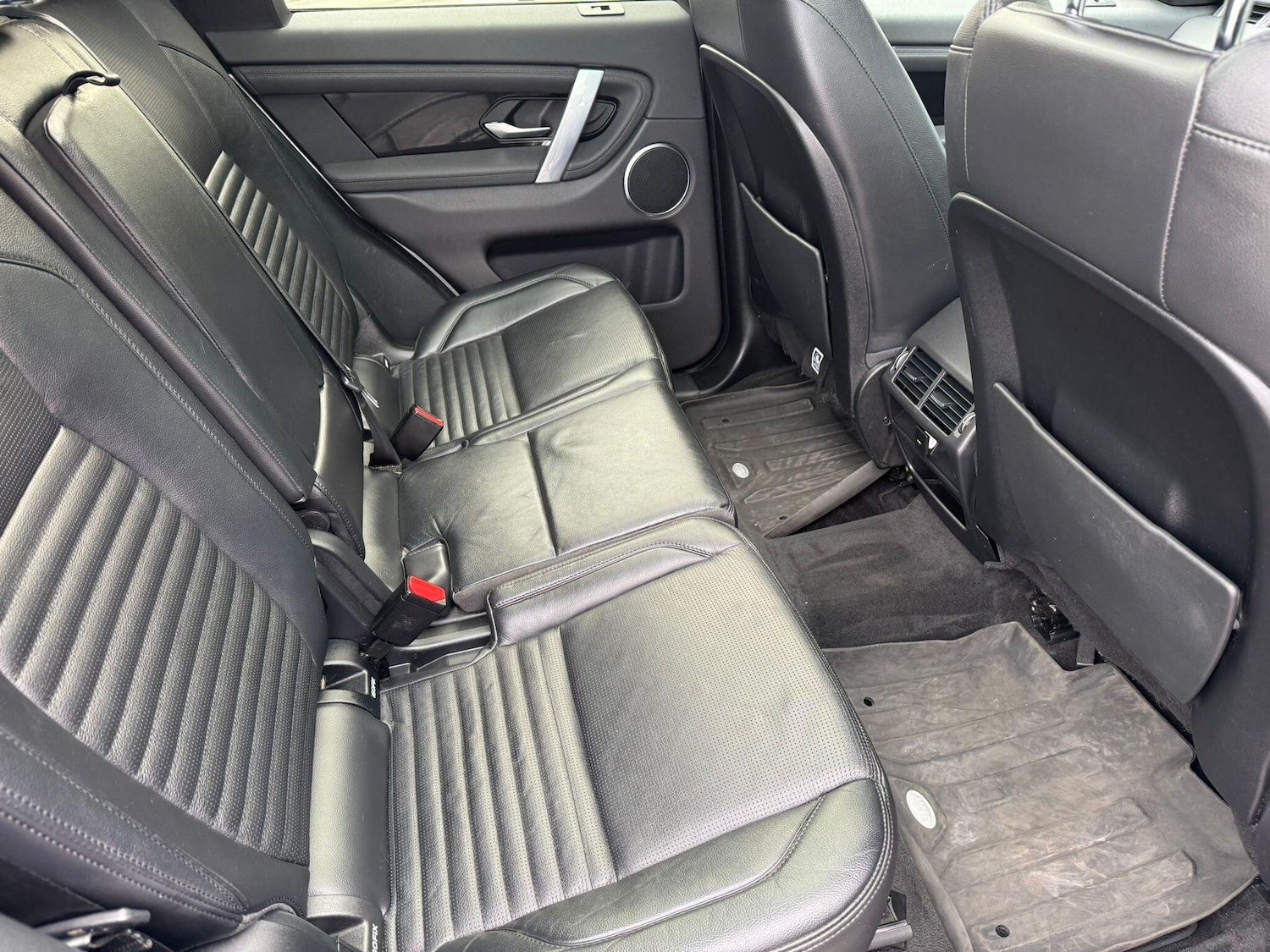 Used Land Rover Discovery Sport 2019 for sale - 76647535: Photo 11