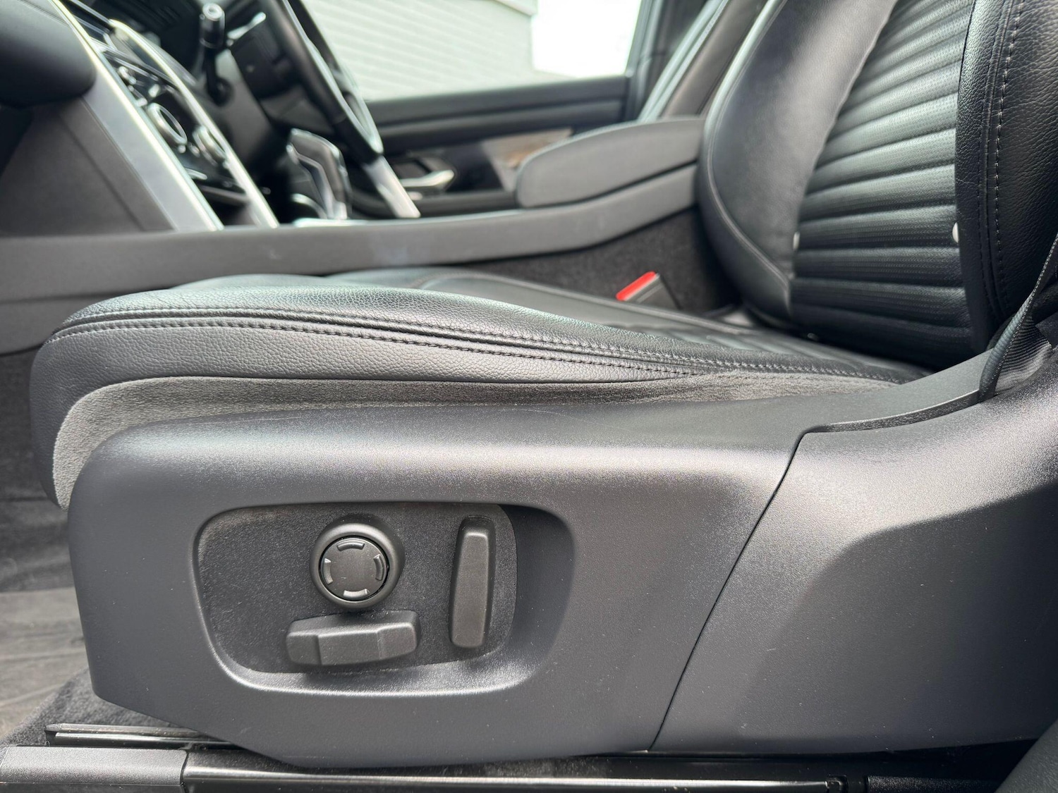 Used Land Rover Discovery Sport 2019 for sale - 76647535: Photo 17