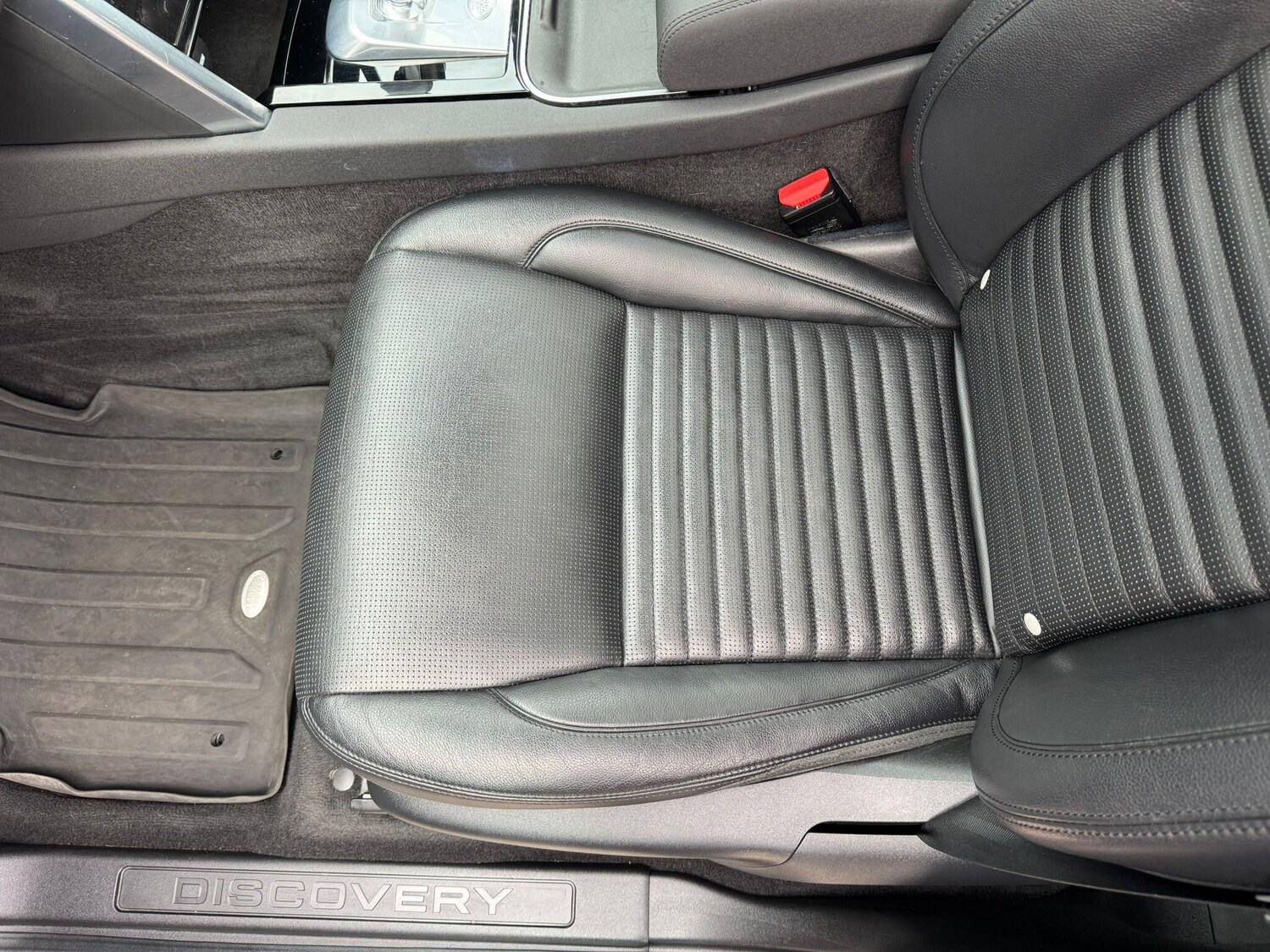 Used Land Rover Discovery Sport 2019 for sale - 76647535: Photo 31