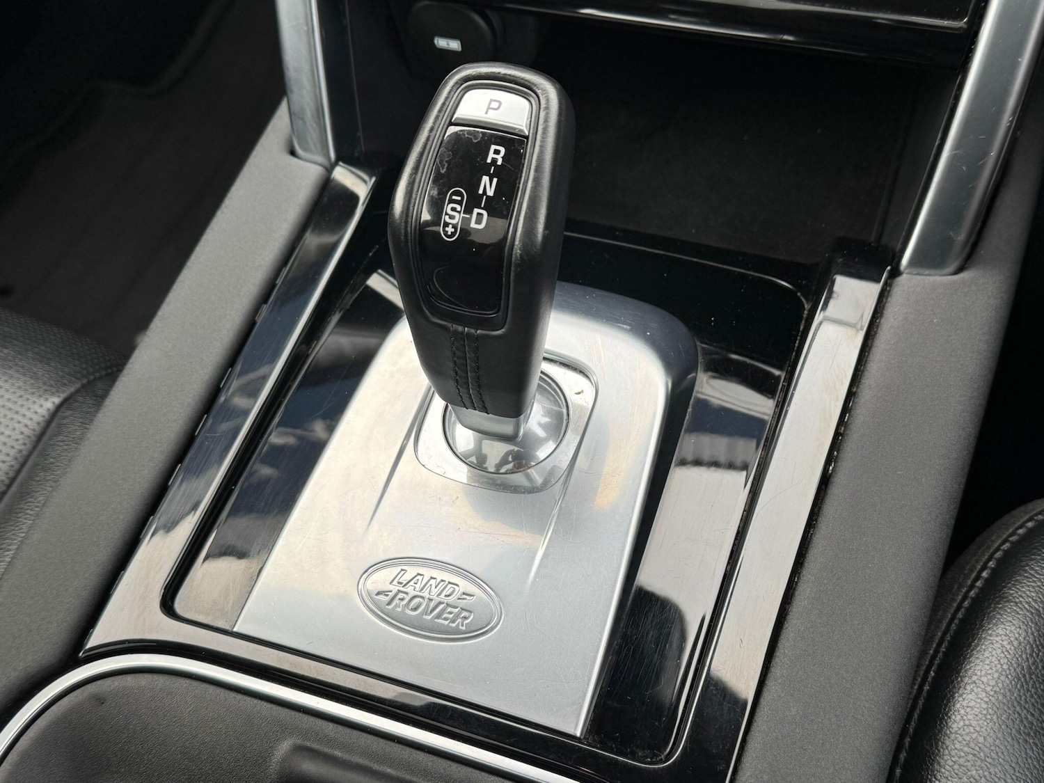 Used Land Rover Discovery Sport 2019 for sale - 76647535: Photo 5