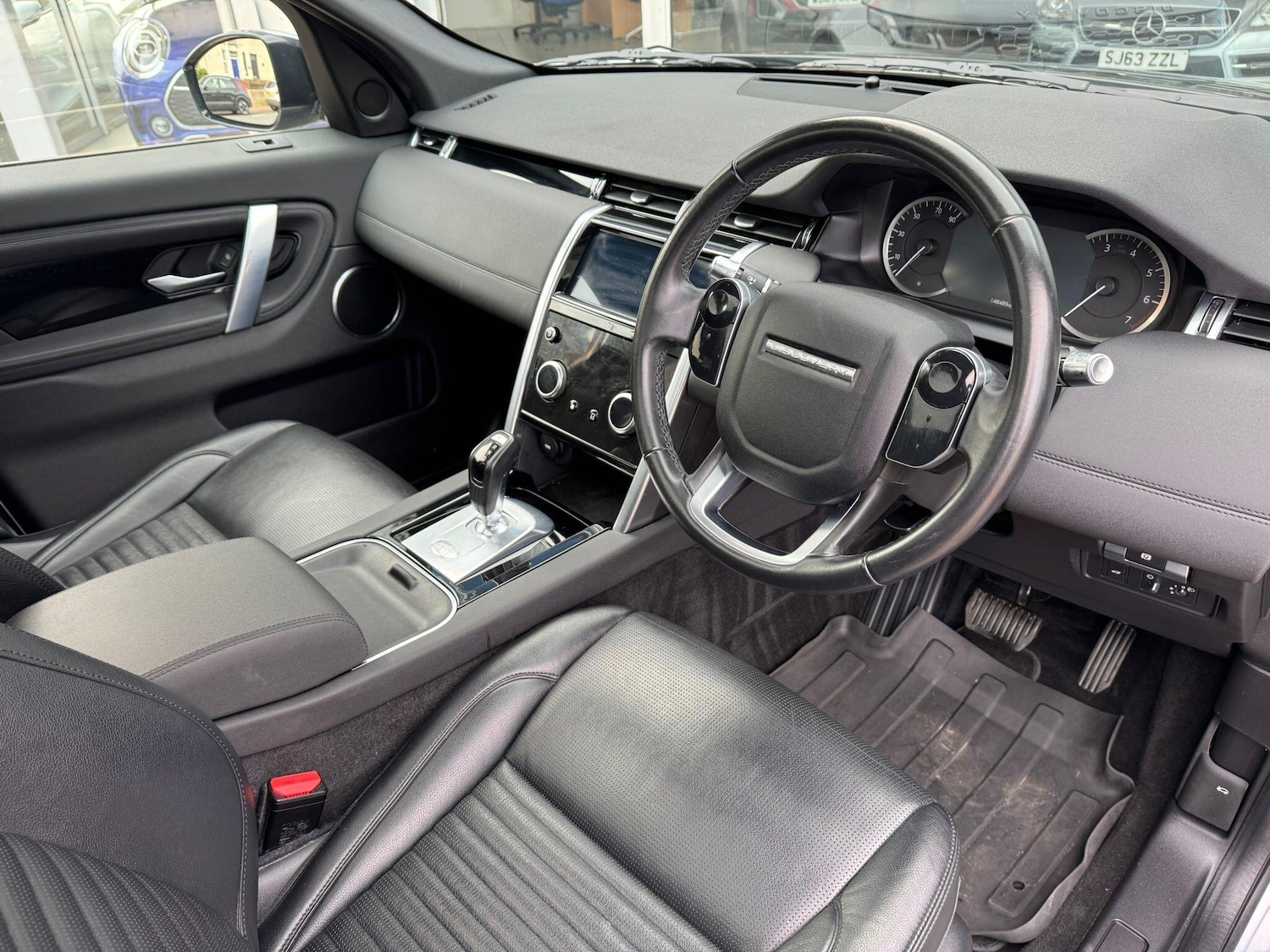 Used Land Rover Discovery Sport 2019 for sale - 76647535: Photo 8