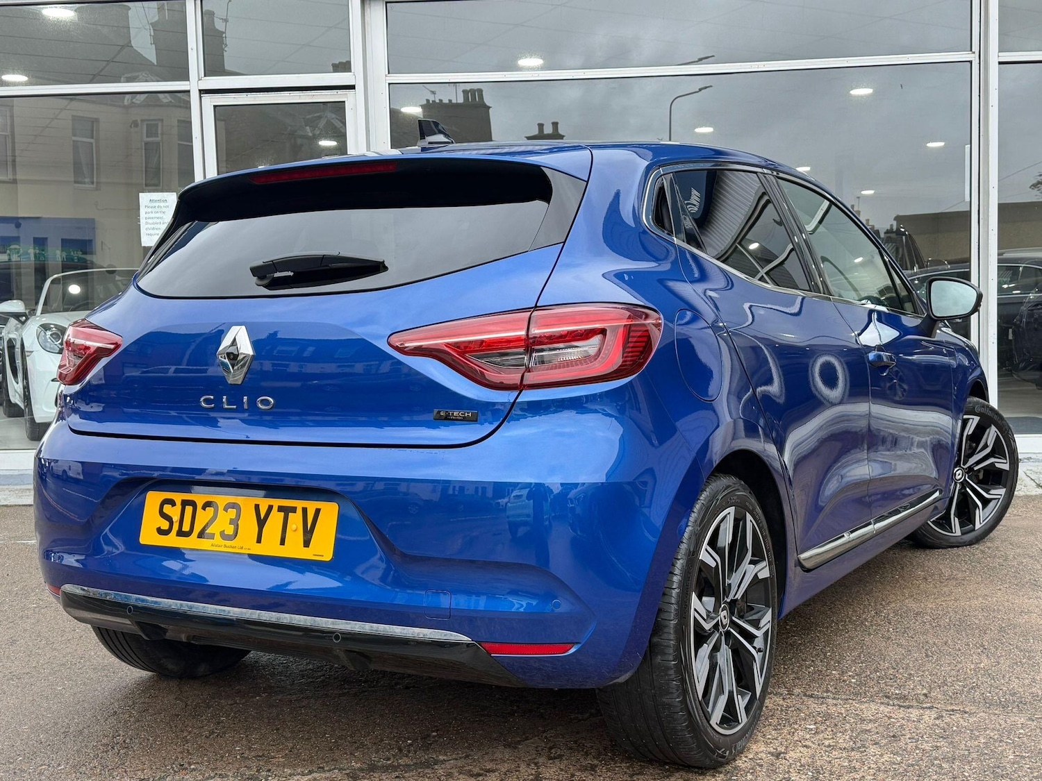 Used Renault Clio 2023 for sale - 77411533: Photo 3